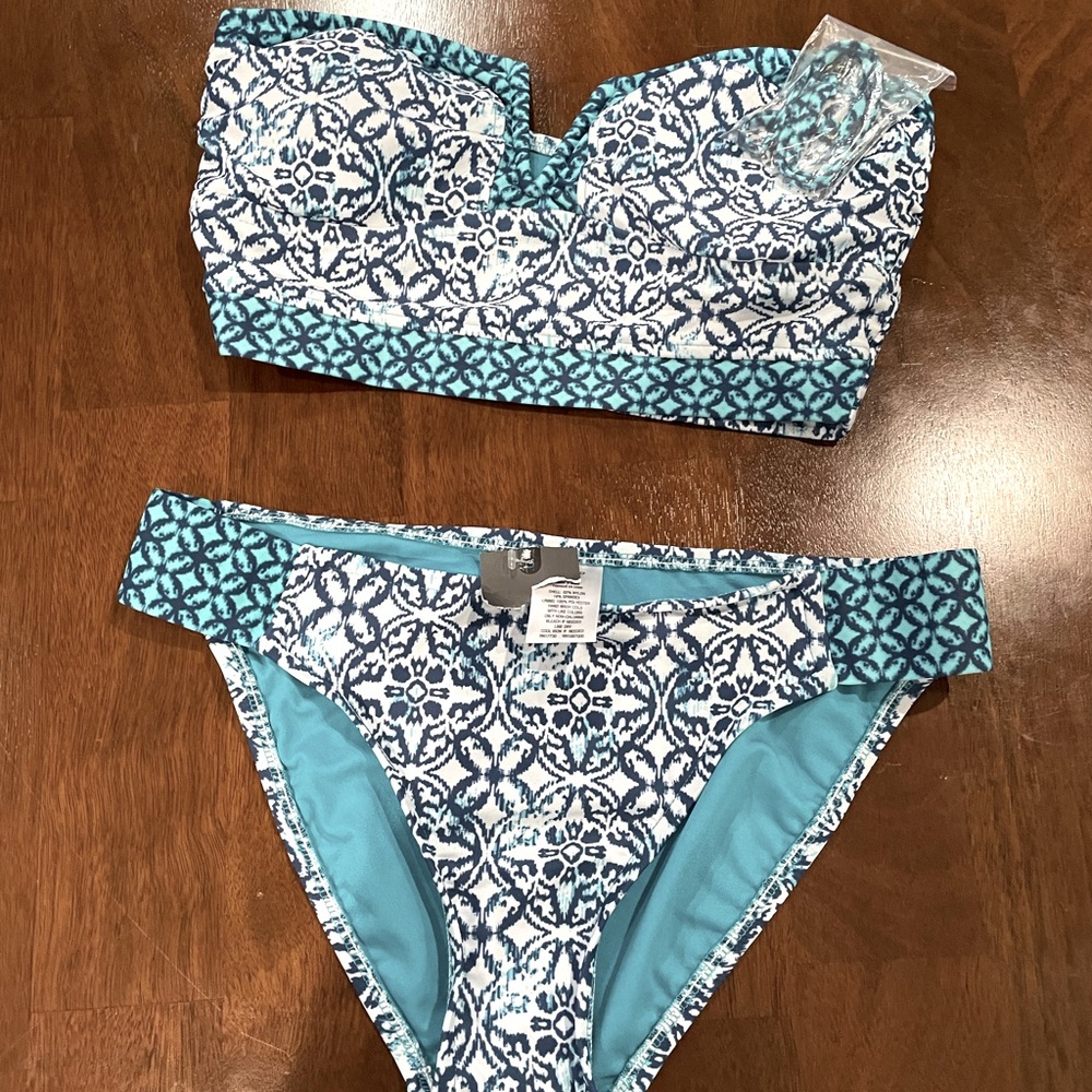 Swimming ware
